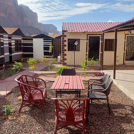 Wadi Rum Oryx Hostel & Tours Eksteriør bilde
